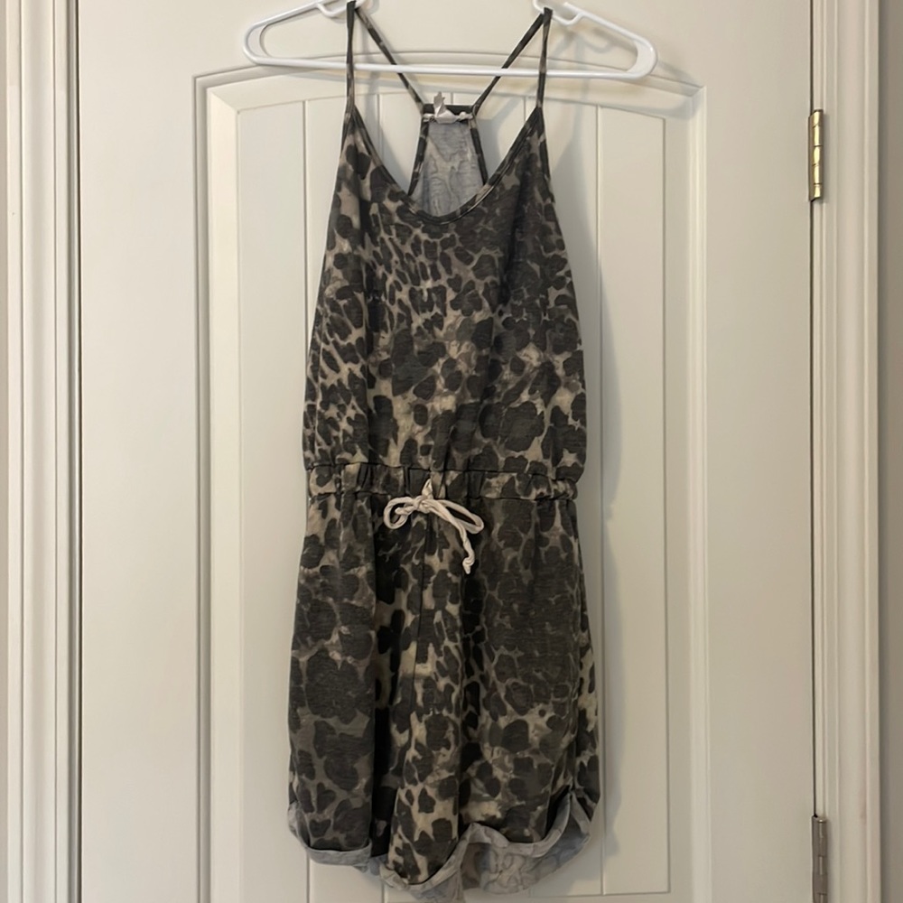 Women’s Medium Camo Romper
